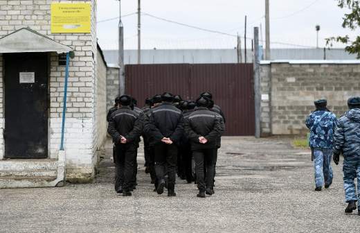 Заключенные вРостовской области напали насотрудников колонии Заключенные вРостовской области напали насотрудников колонии